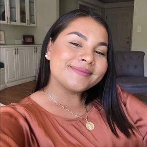 Meet your Posher, Fernanda